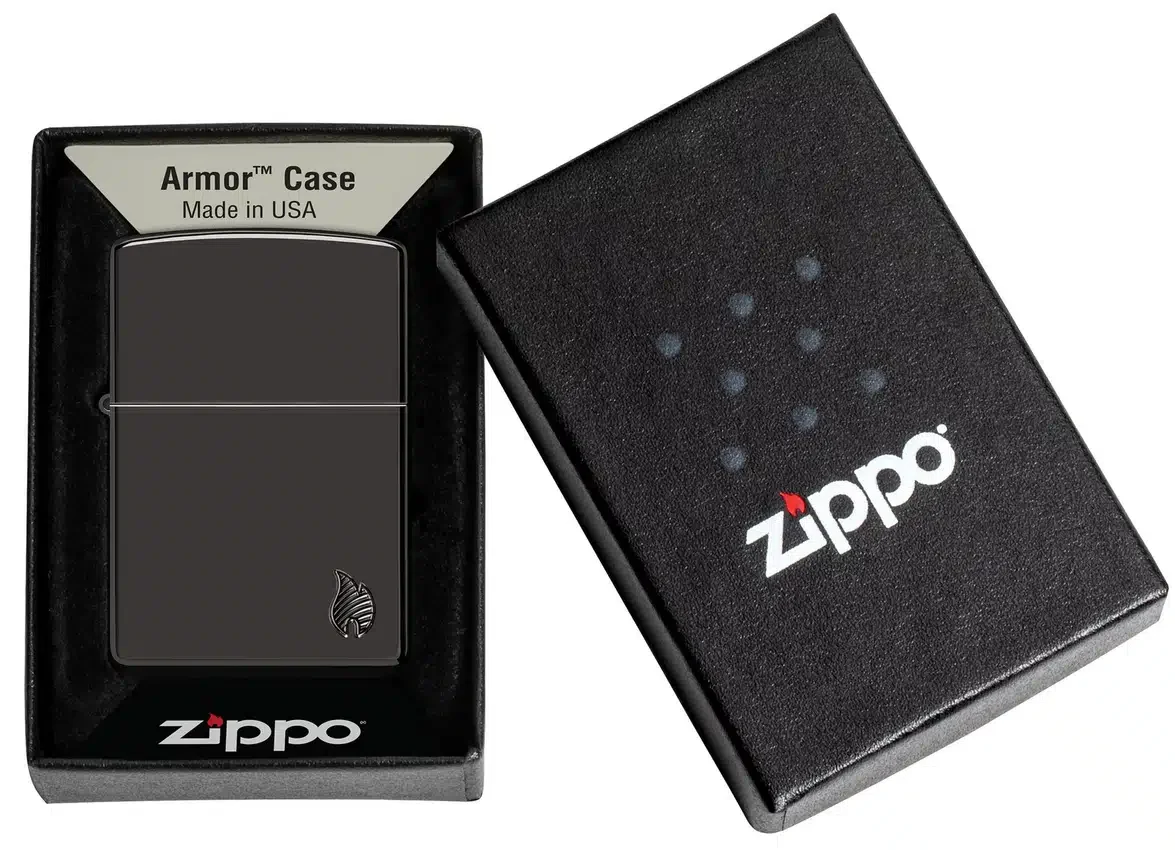Armor® Diseño de llama negra con acabado pulido brillante Armor® Diseño de llama negra con acabado pulido brillante