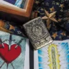 Armor® Latón Antiguo «Libro de los Muertos» Armor® Latón Antiguo «Libro de los Muertos»