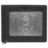 Cartera de cuero negro con diseño de placa metálica con forma de ancla Cartera de cuero negro con diseño de placa metálica con forma de ancla