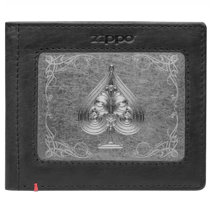 Cartera de cuero negro con diseño de placa metálica en forma de pica Cartera de cuero negro con diseño de placa metálica en forma de pica
