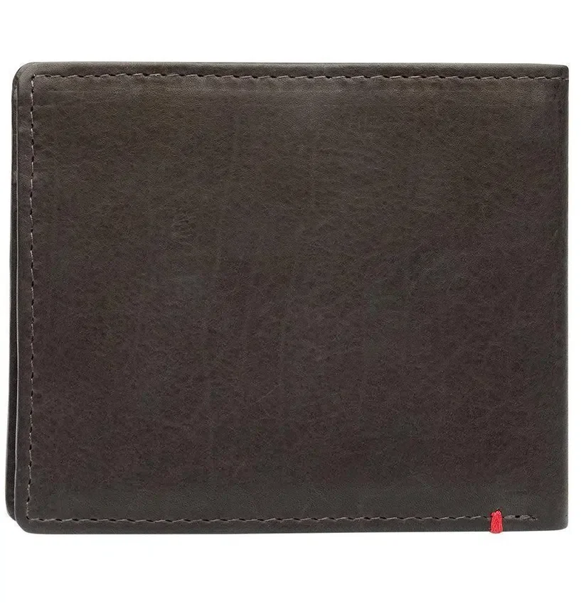 Cartera de piel color moca – Diseño con placa metálica vikinga Cartera de piel color moca – Diseño con placa metálica vikinga