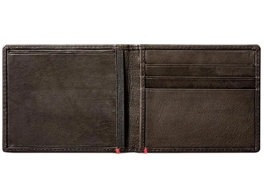 Cartera de piel color moca con diseño de placa metálica con ancla Cartera de piel color moca con diseño de placa metálica con ancla