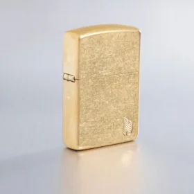 Diseño «Armor®» con llama en latón envejecido