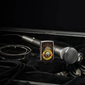 Diseño con el logotipo de Guns N’ Roses