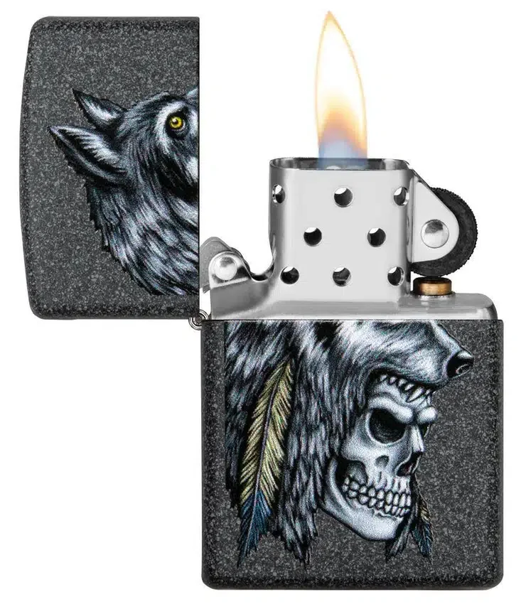 Diseño de calavera de lobo y plumas Diseño de calavera de lobo y plumas