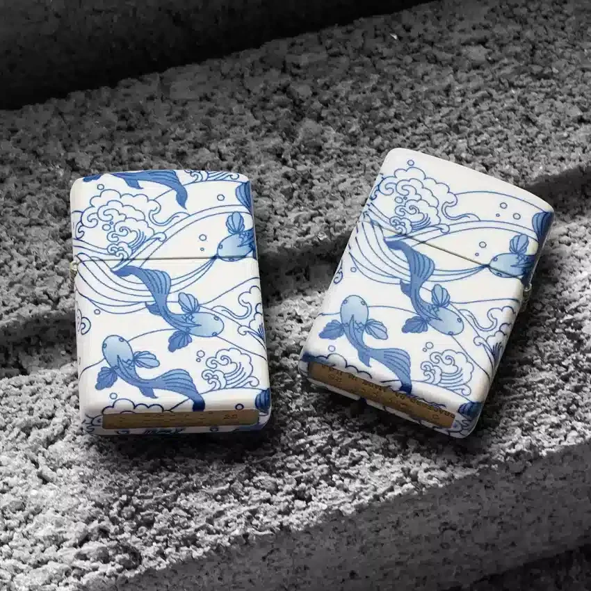 Diseño de carpas koi en porcelana Diseño de carpas koi en porcelana