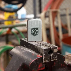 Diseño del logotipo «RAM Rugged»