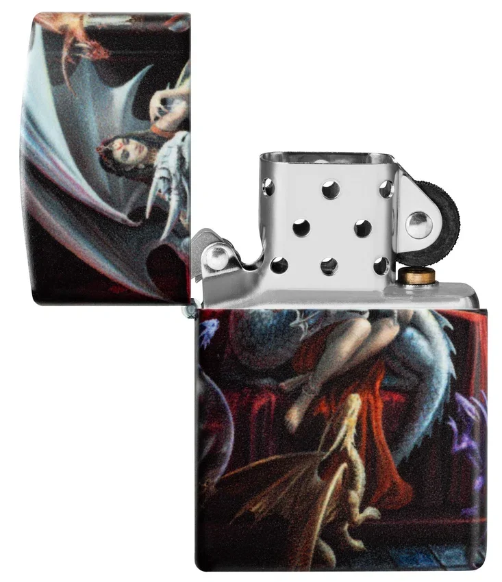 Diseño «Dragon Charm» de Anne Stokes Diseño «Dragon Charm» de Anne Stokes