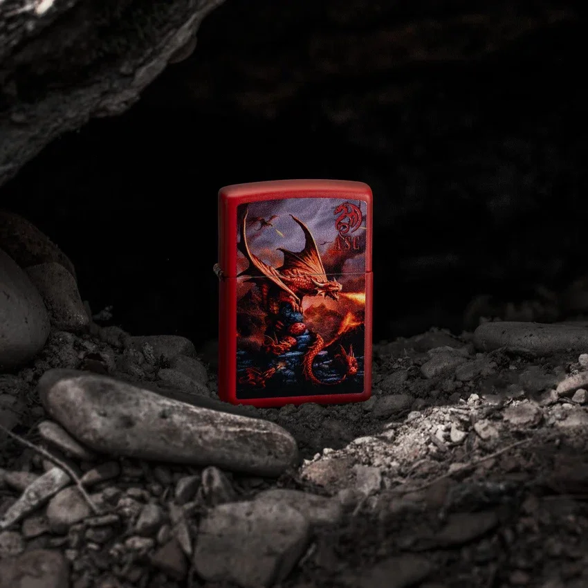 Diseño «Fire Dragon» de Anne Stokes Diseño «Fire Dragon» de Anne Stokes