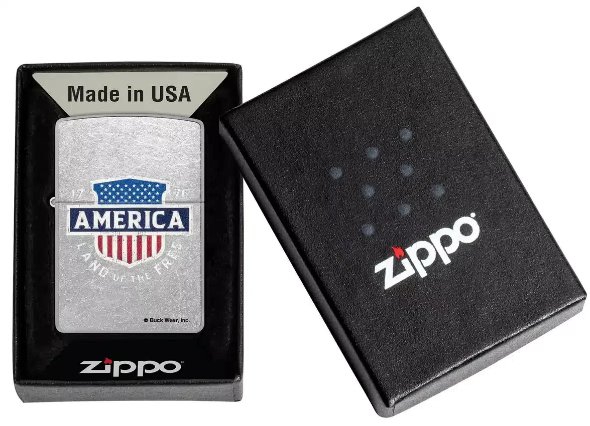 Diseño «Land of the Free» de Buck Wear™ Diseño «Land of the Free» de Buck Wear™