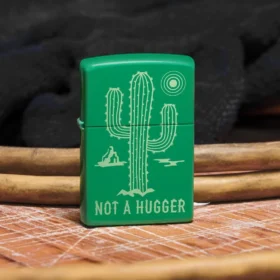 Diseño «Not a Hugger»