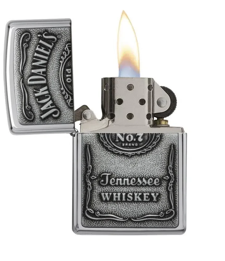 Emblema cromado de Jack Daniel’s® Emblema cromado de Jack Daniel’s®