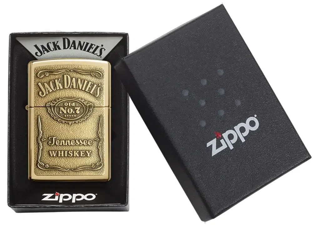 Emblema de latón de Jack Daniel’s® Emblema de latón de Jack Daniel’s®