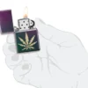 Hoja de marihuana iridiscente Hoja de marihuana iridiscente