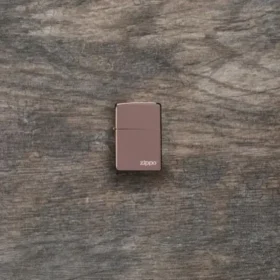 Logotipo clásico de Zippo en oro rosa de alto brillo