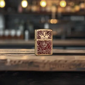 Queen of Bud: diseño apasionado de rosa y corona