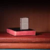 Reimagina el diseño de zippo Reimagina el diseño de zippo